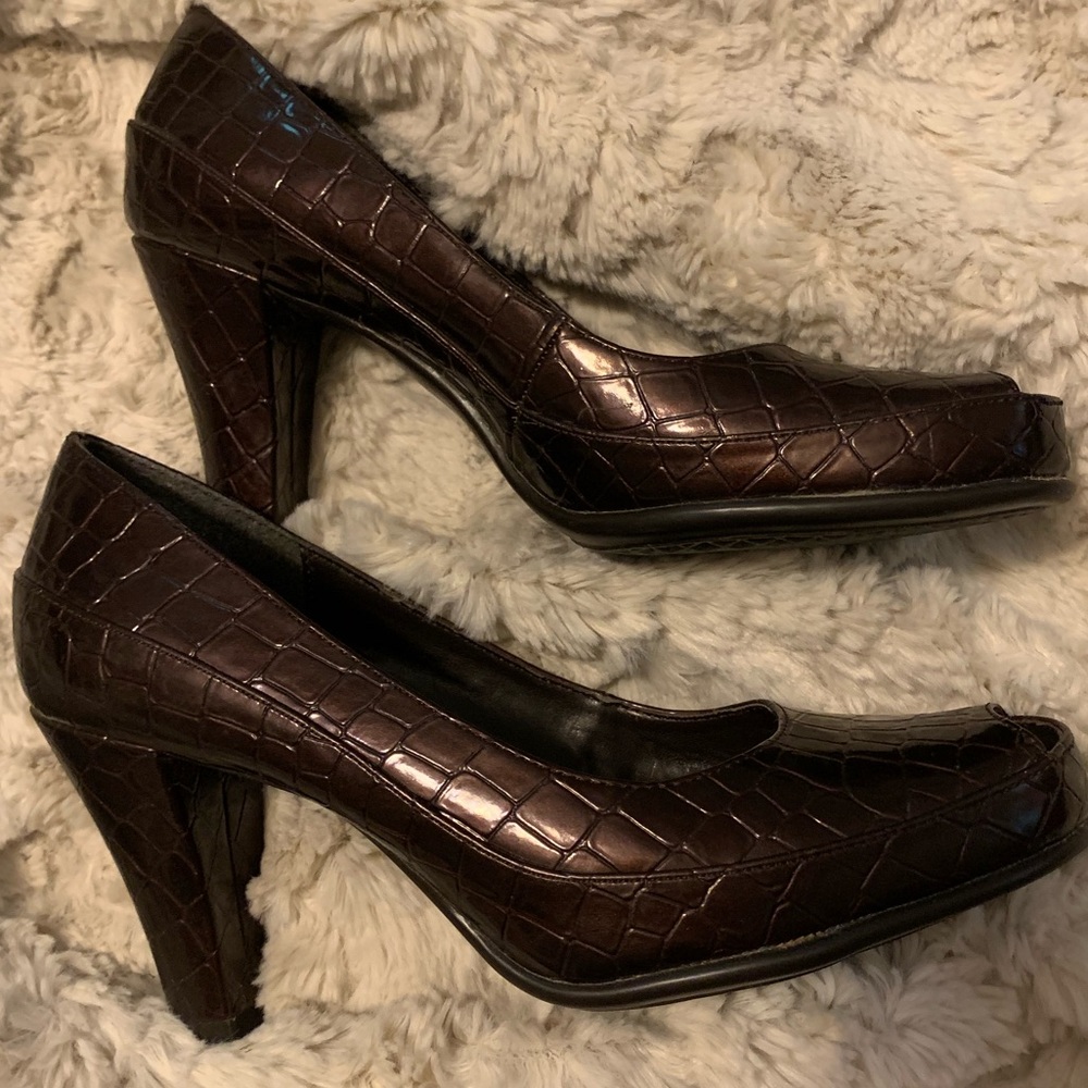 A2 by Aerosoles heel